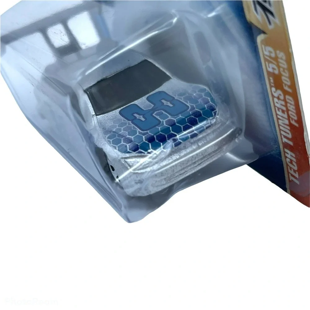 Hot Wheels Tech Tuners‎ Ford Focus Sports Car Diecast 1/64 Collector #104 5/5